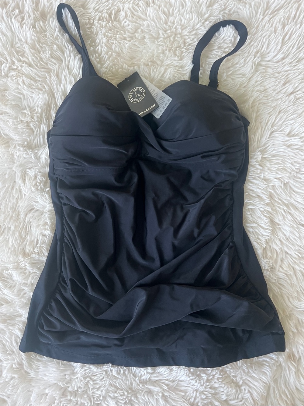 Relleciga Black Women’s NWT RuchedTankini Top, size Medium 🦋